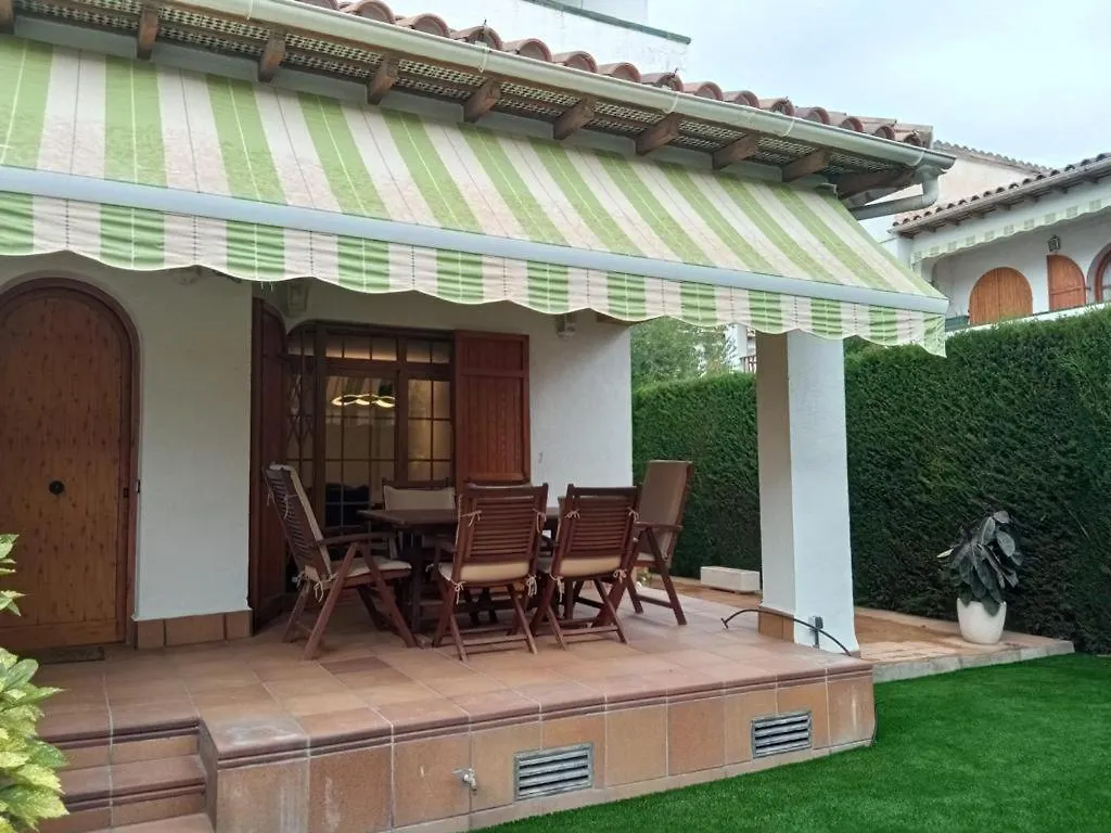 Сasa de vacaciones Villa Mantra House, La Casa De La Playa Segur de Calafell